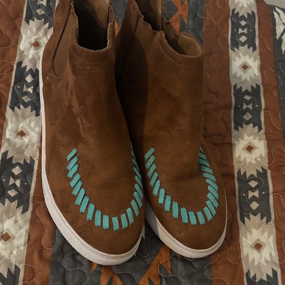 Crazy Train Brown Suede Ankle Boots with Blue Stitching - Picture 2 of 6